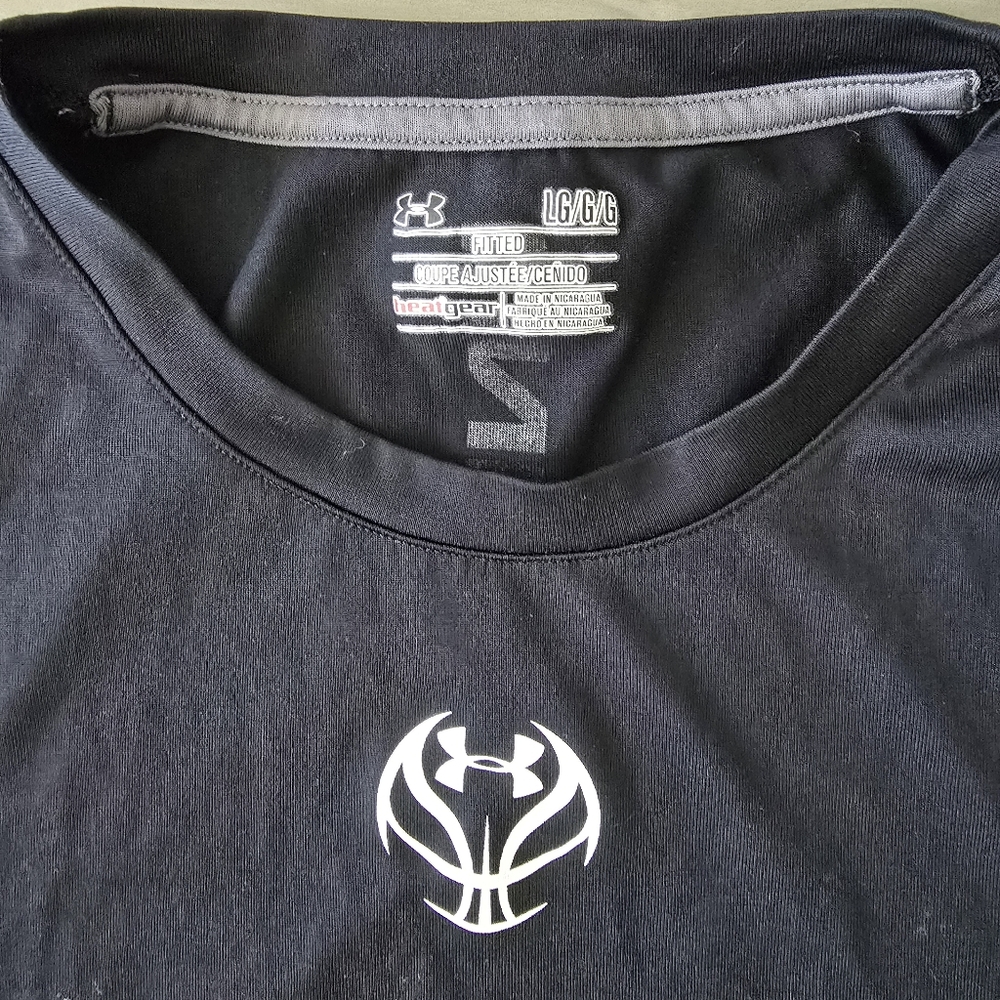 Mens Under Armour Black Color Large Size Fitted Muscle Tank